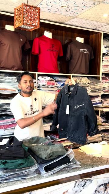 @Shoe Bank And Fashion Hunt