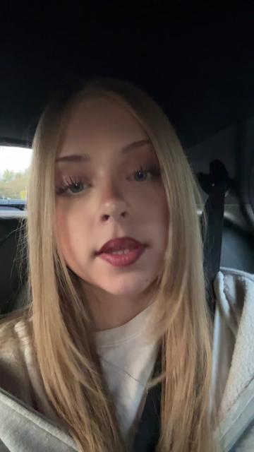 @zoemberassing