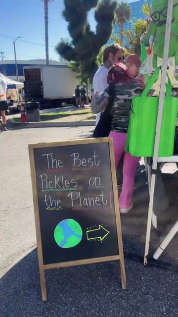 @CompletelyPickled