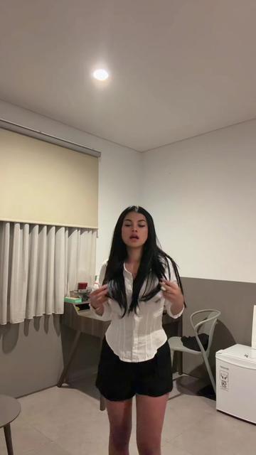 @Kikinii