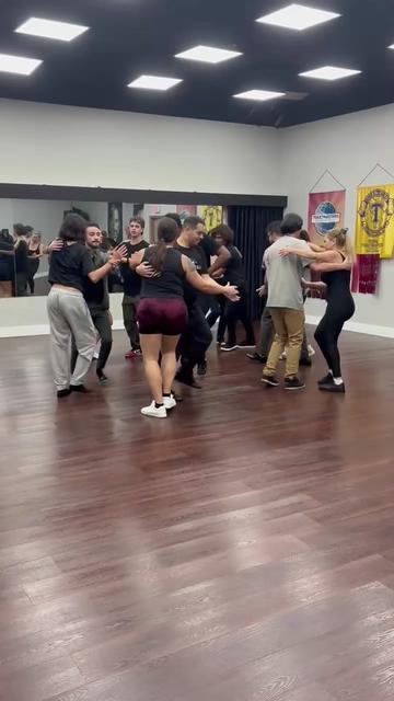 @Salsa Dance Society