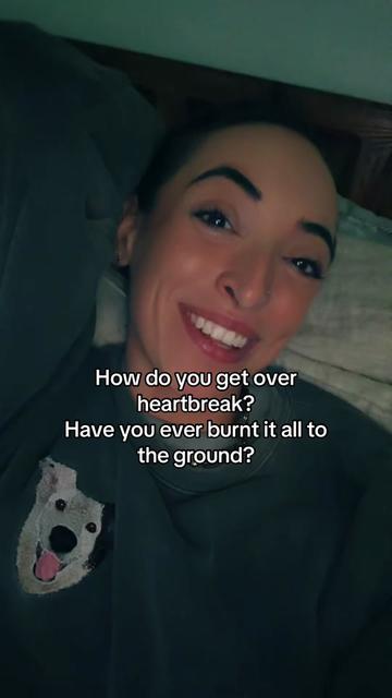 @sapphicgazeclub