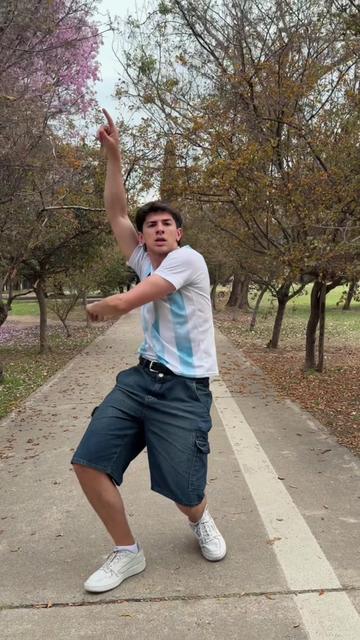 @Lolo Castro