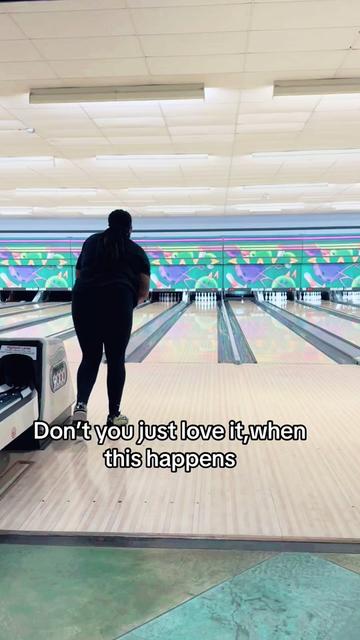 @Halle_Bowls