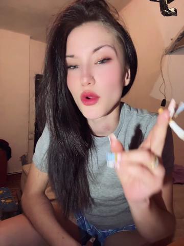 @la__chinaa🖤🍒🐉