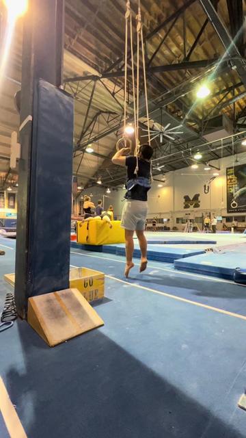 @Umich Club Gymnastics