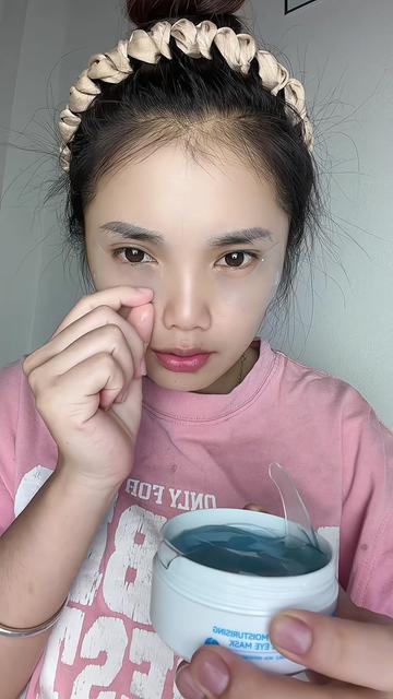 @Hoàng Yến 🌹