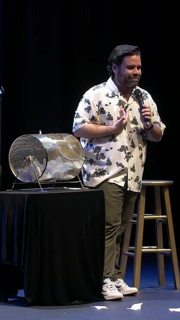 @Ernesto Rolón