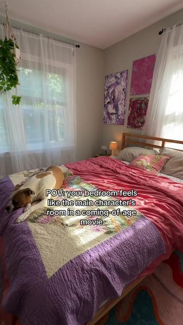 @nicole 🪩 colorful home