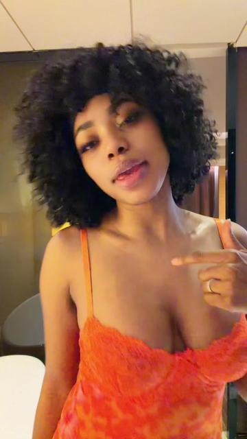 @Latifá