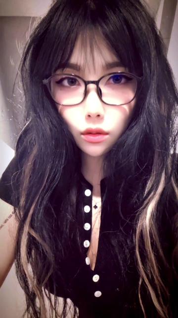 @vivian🫦