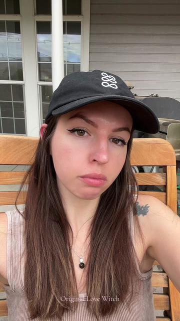 @oglovewitch