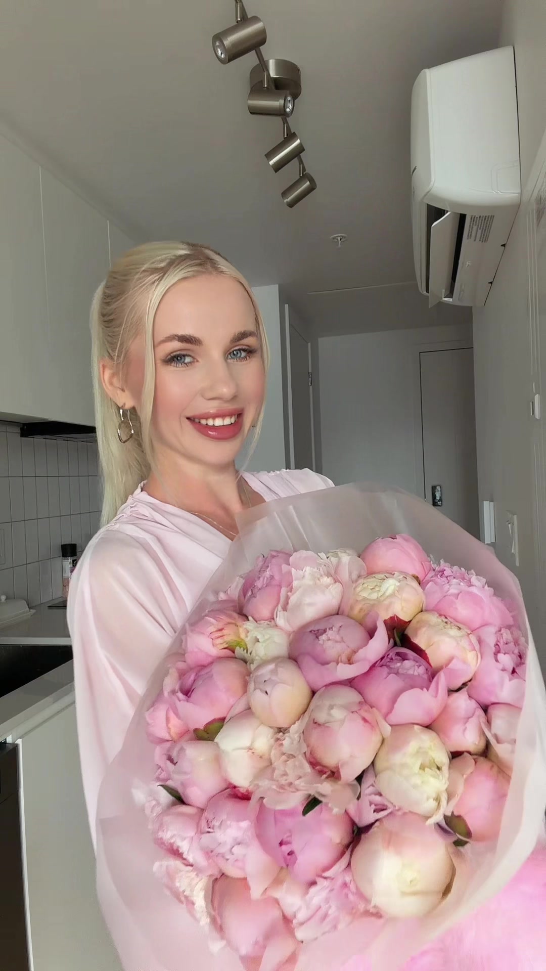 @Slavicblondexoxo