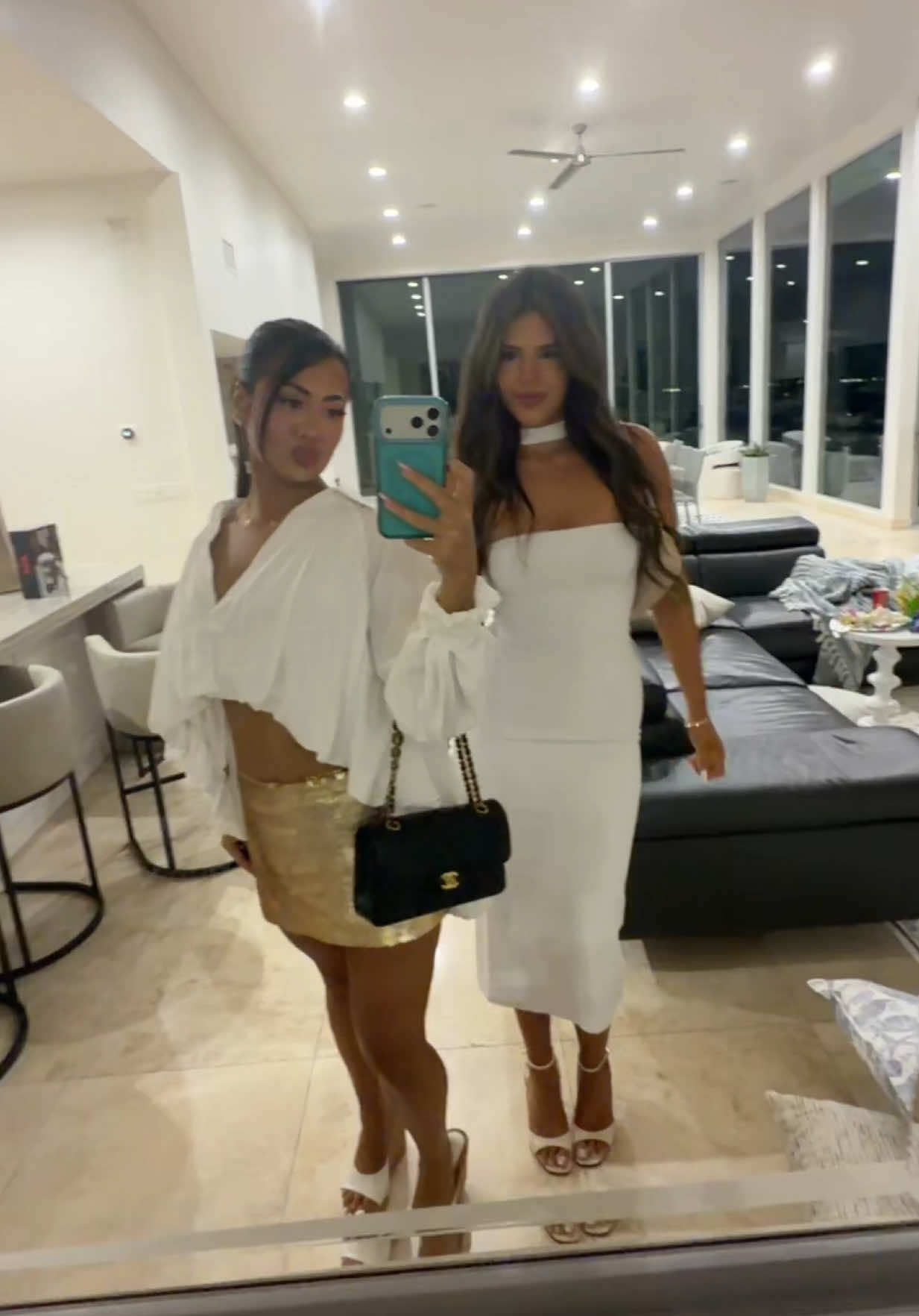 @Sinnnthia
