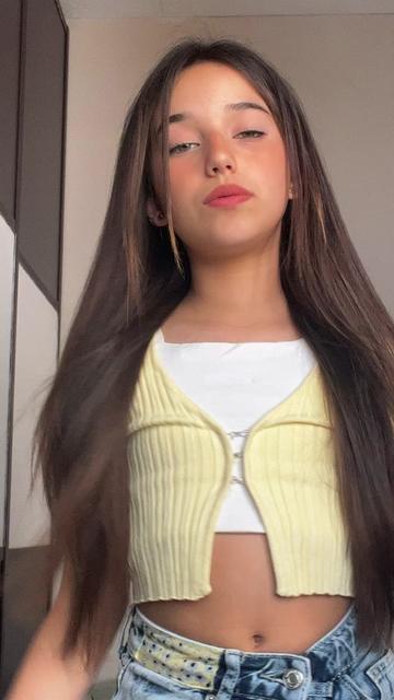 @VALERIA REBOLLO