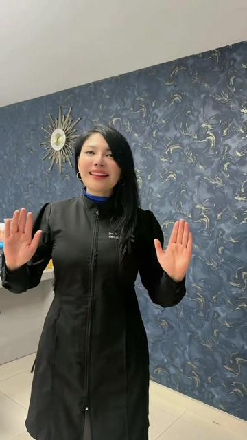 @Dra Silvia Lorena FLORES derma