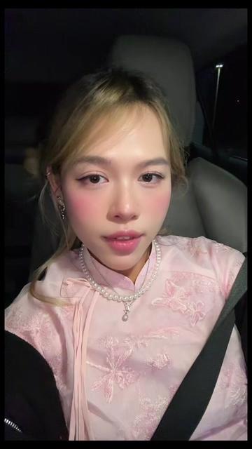 @Ăn Kem dưới mưa 🍦