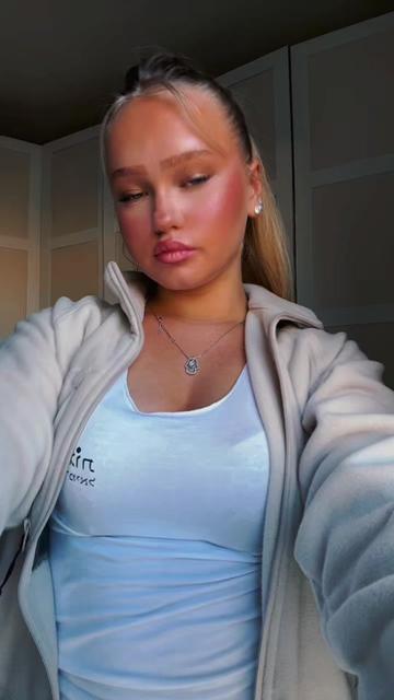 @helenhaylliii