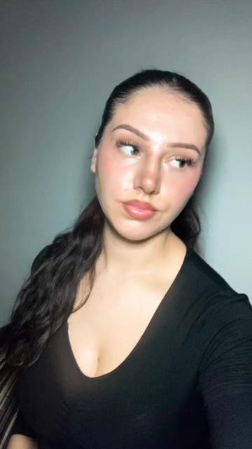 @Anna_Krasniqi