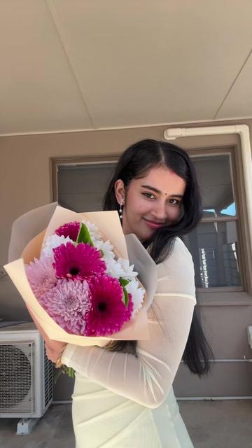 @Divya🫶