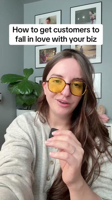@Anja | your brand strategist ✨