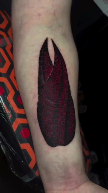 @DahlFaceTattoos