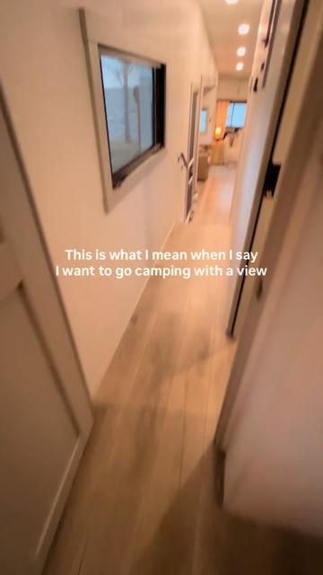 @The Roamsteaders 🚐💨 | Travel