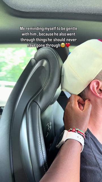 @Vayonah 🇺🇸 🇰🇪