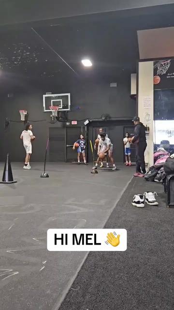 @Jellyfam