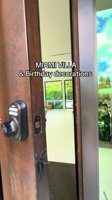 @laliland_miami
