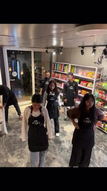 @Mizo Tiktok King's ( 1.9M ❤️ )