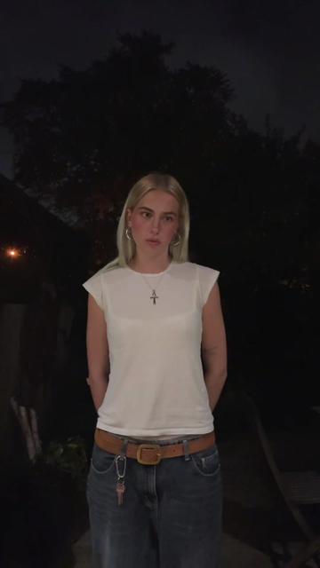 @️