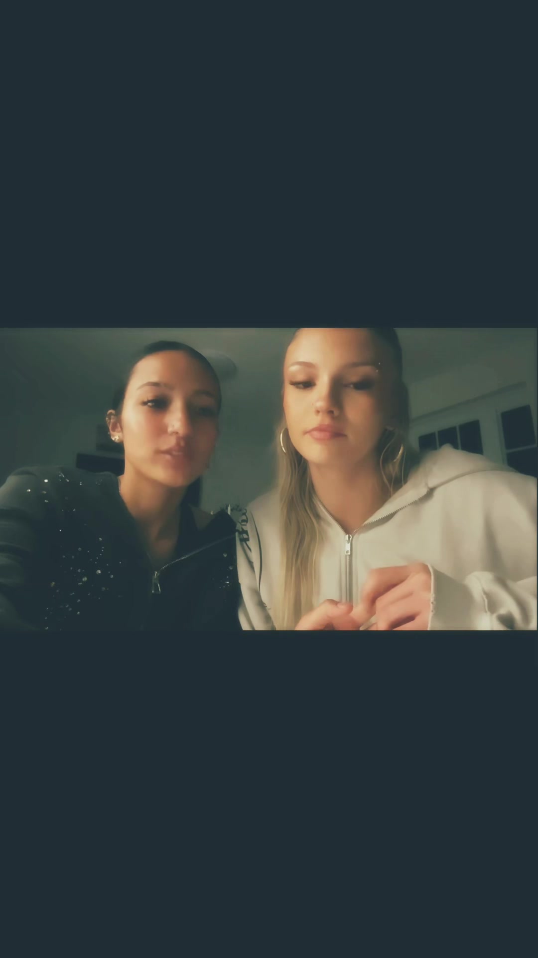 @izzyandalanna.archive