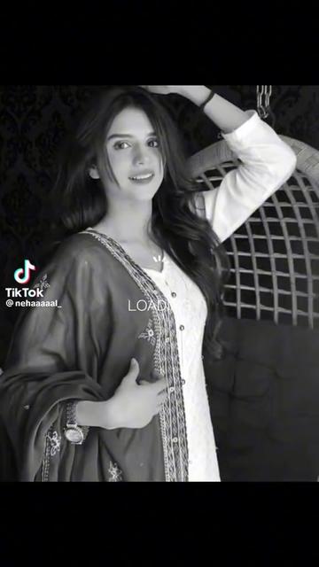@PAGAL LARKI
