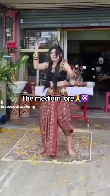 @Monnie