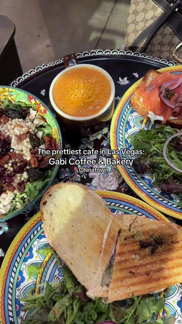 @Bella | food+wellness