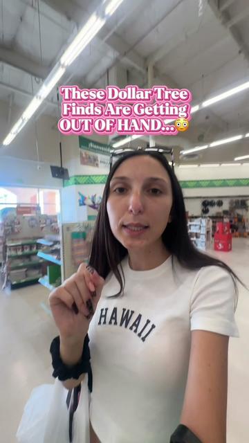 @ItsAlexisSimone