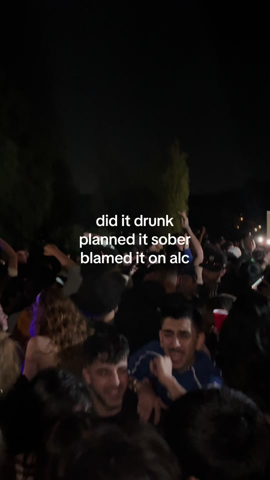 @Hotshots & thots🥂