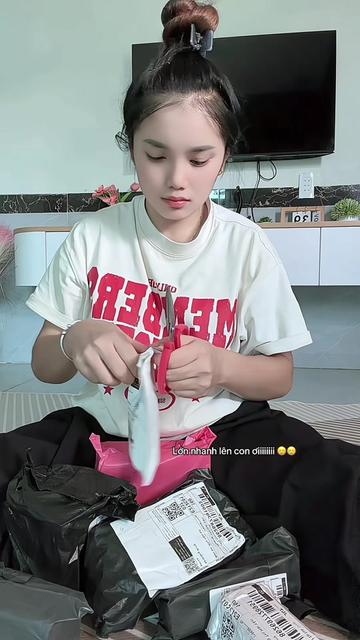 @Ho&agrave;ng Yến 🌹