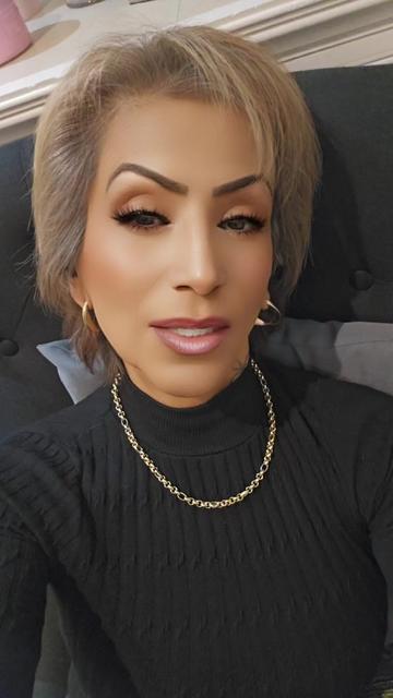 @Dee