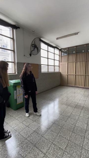 @SOCIALES