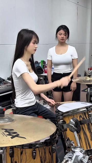 @微妮儿