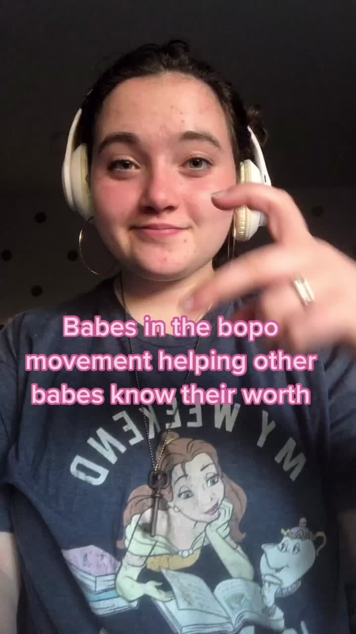 @curvygirlcommunity