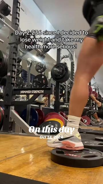 @KrystinaB 🦅🖤