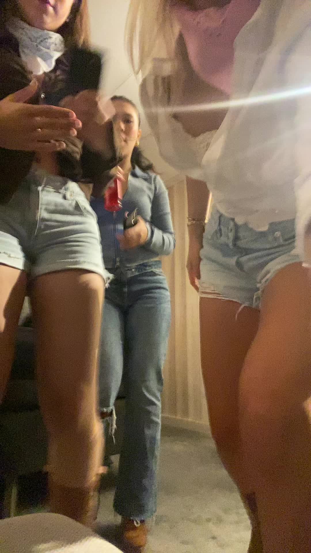 @🧸