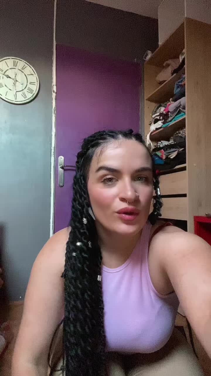 @Alli 🖤