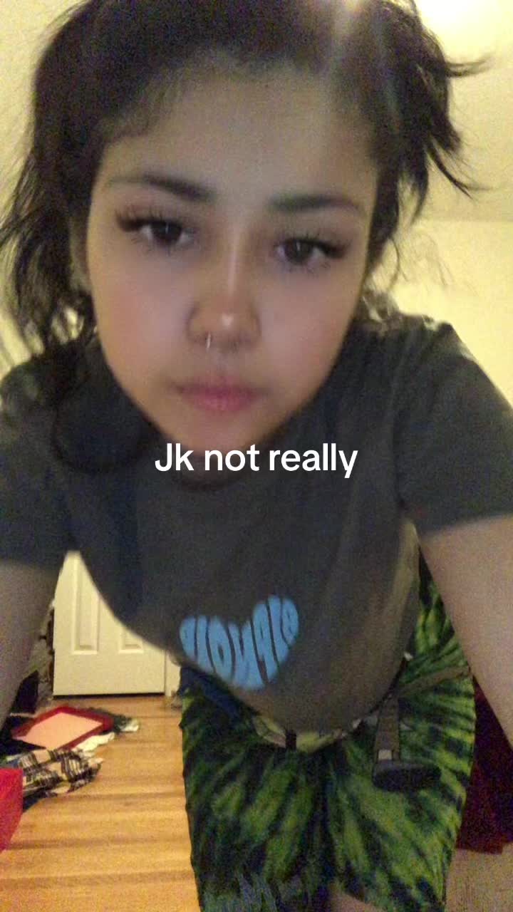 @Ur moms hot gf