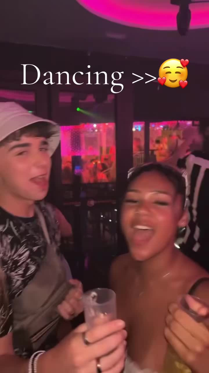 @Ella