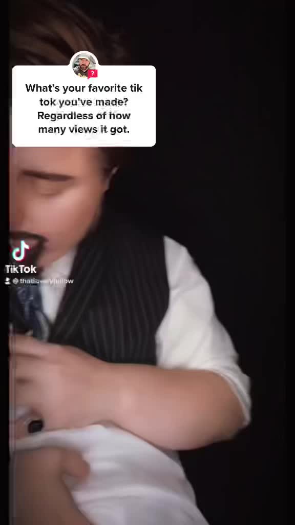 @😱𝙷𝚘𝚕𝚍𝚎𝚗😬