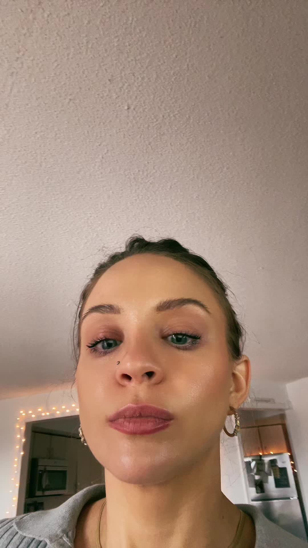 @Mia